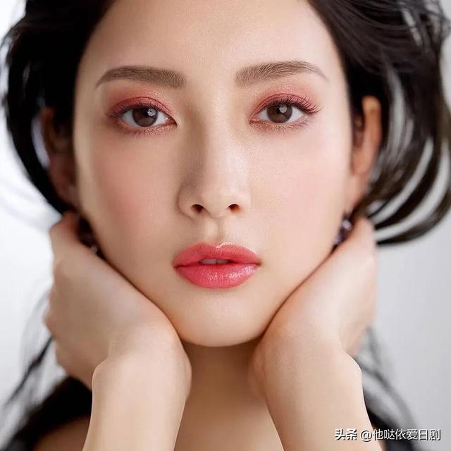 日本女星插圖