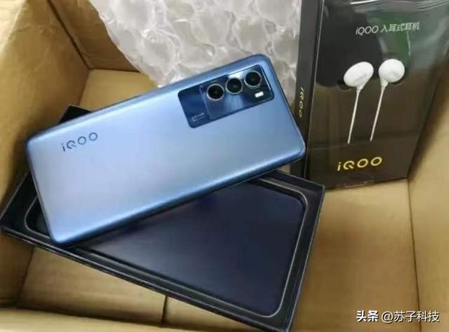 vivov15手機(jī)多少錢一臺(tái)二手vivo手機(jī)多少錢一部插圖1 vivov15手機(jī)多少錢一臺(tái)二手vivo手機(jī)多少錢一部插圖1